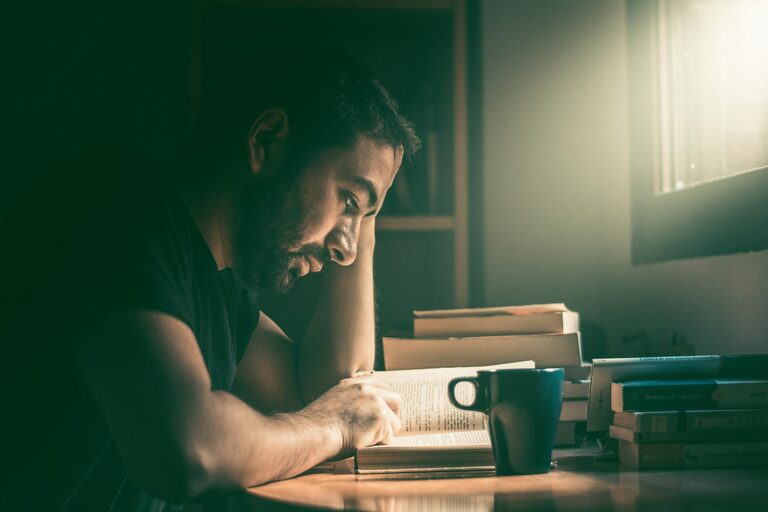 Les bienfaits de la lecture quotidienne pour stimuler créativité et concentration